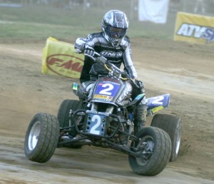 Darin Ogden has had a disappointing last few rounds. This time out he spun and stalled his Fischer 450R.